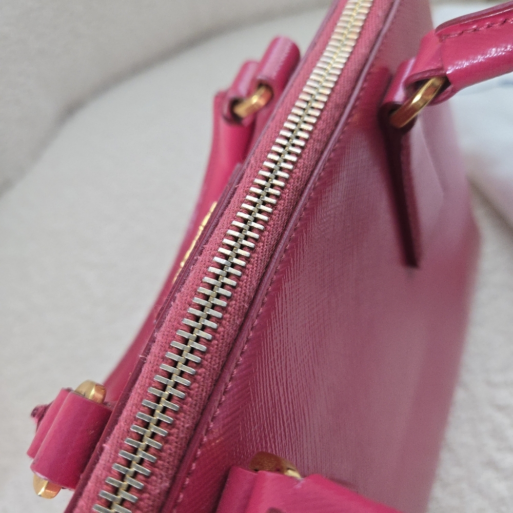 PRADA Promenade Small Saffiano Vernice Bag – Peonia Pink - Picture 8 of 17
